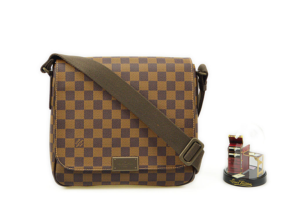 Louis Vuitton Damier Ebene Canvas District PM Messenger Bags N41213